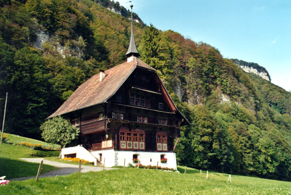 Hechhuis Wolfenschiessen.jpg