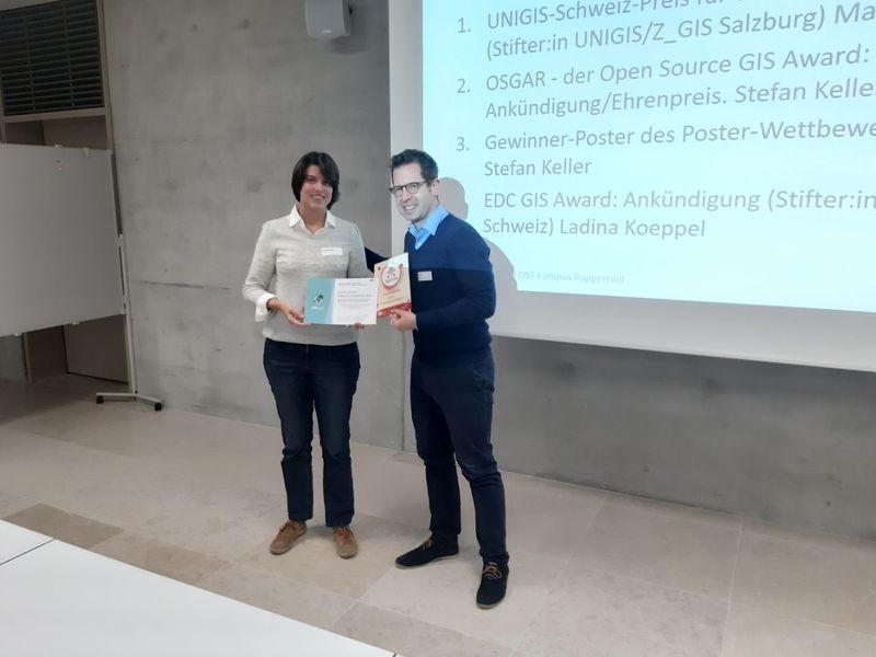 Datei:GIS Day 2022 OST UNIGIS Award Photo 1.jpg