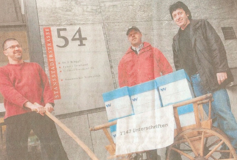 Datei:Ein Dorf wehrt sich 2.jpg