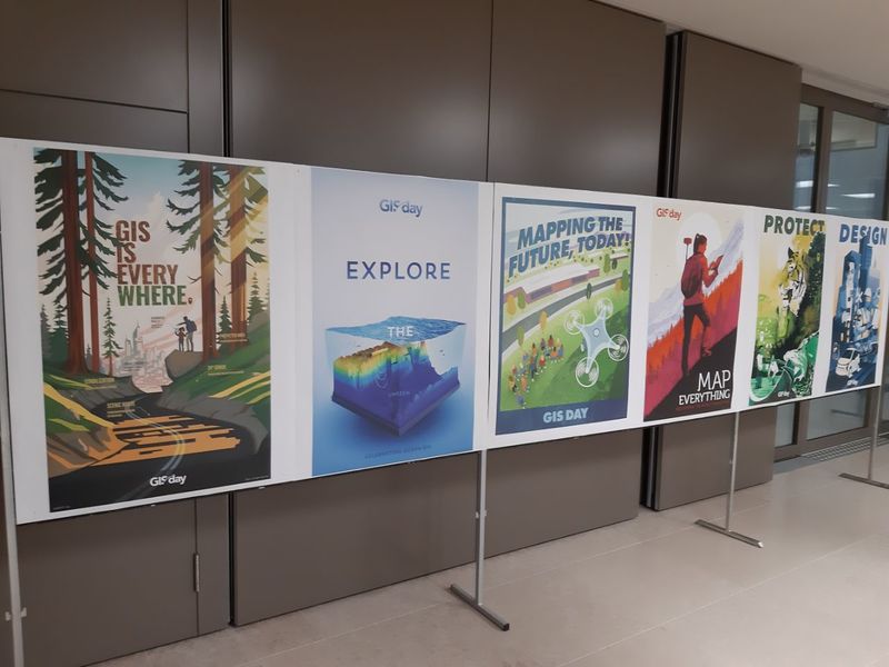 Datei:GIS Day 2022 OST Poster Photo 2.jpg